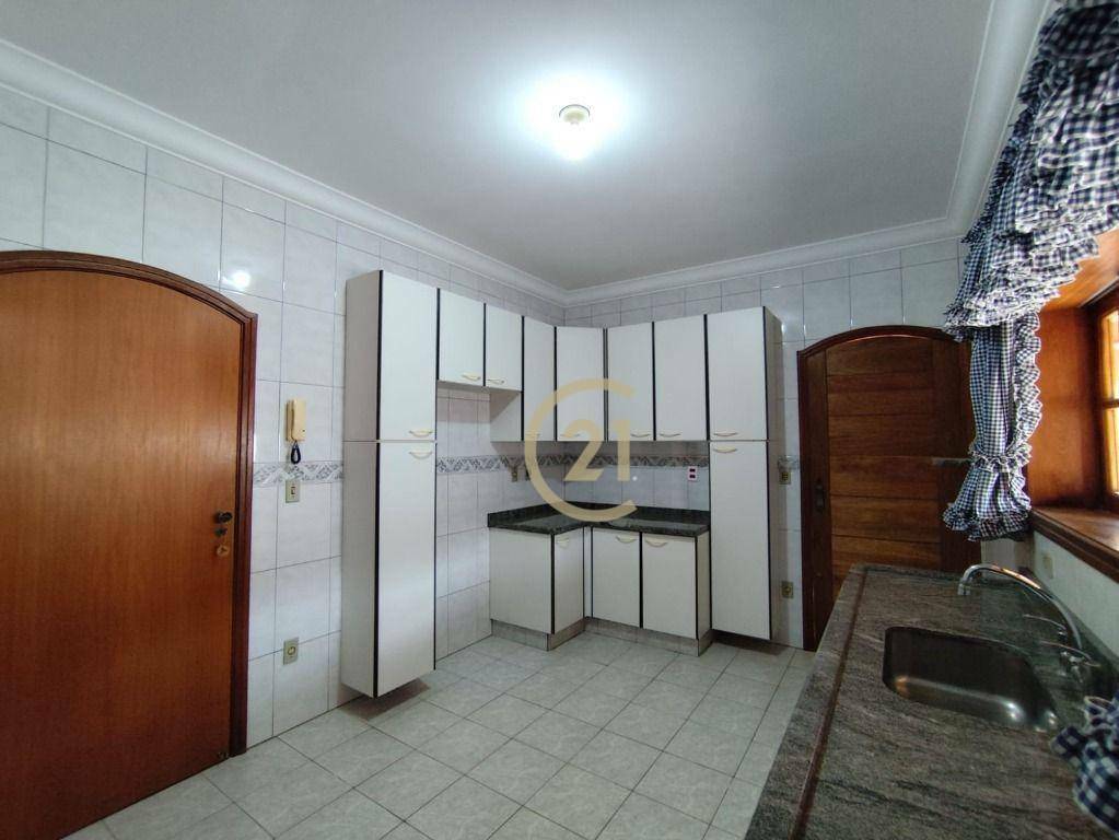 Casa à venda com 3 quartos, 188m² - Foto 10