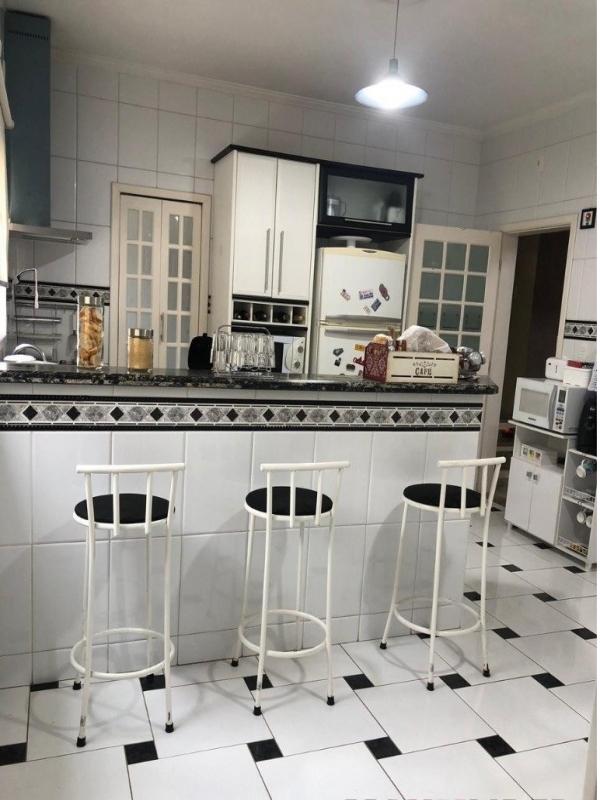 Apartamento à venda com 3 quartos, 76m² - Foto 4