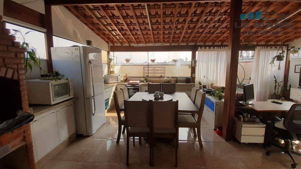 Apartamento à venda com 3 quartos, 134m² - Foto 2