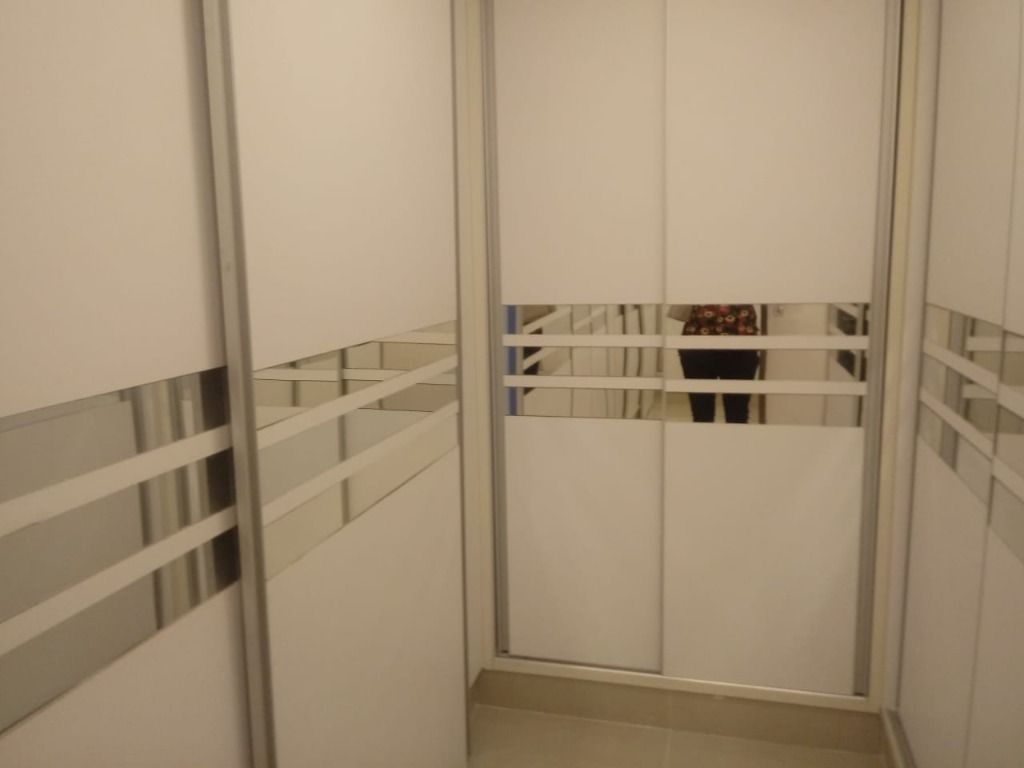 Apartamento para alugar com 3 quartos, 157m² - Foto 10