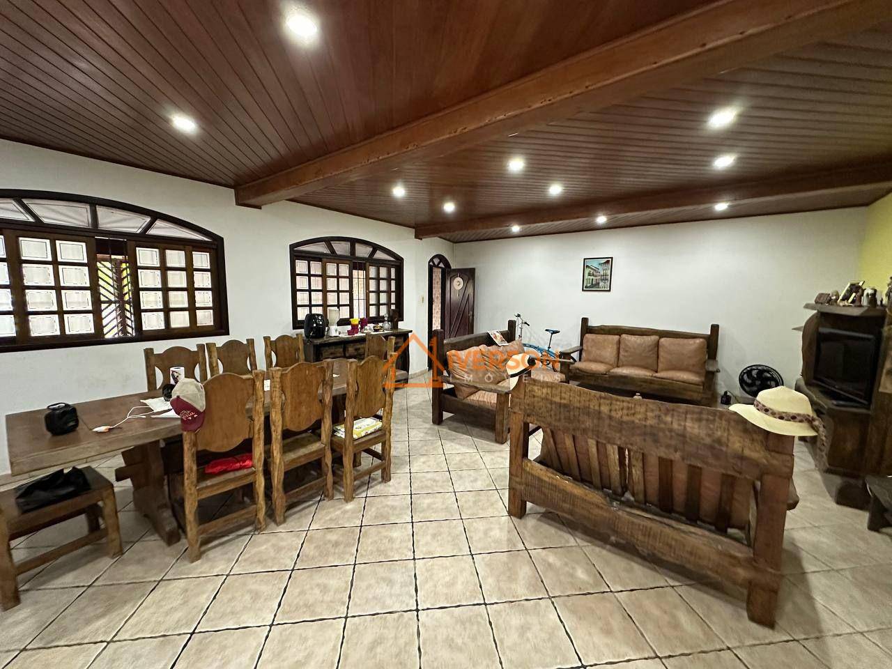 Casa, 3 quartos, 170 m² - Foto 3