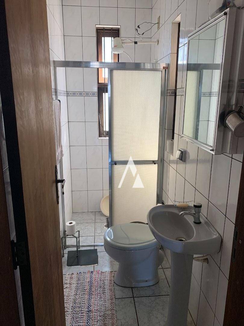 Casa à venda com 3 quartos, 250m² - Foto 8