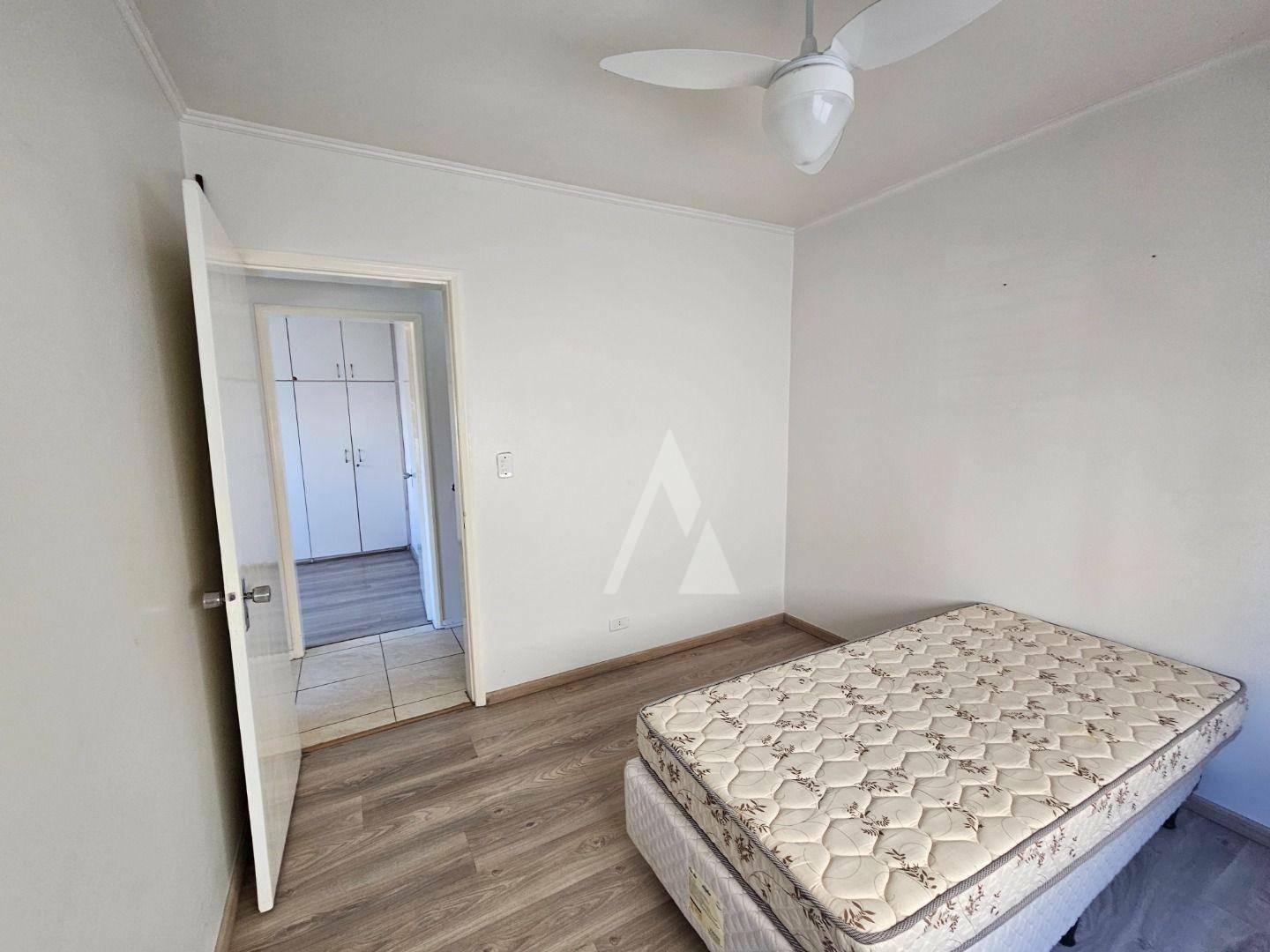 Apartamento para alugar com 3 quartos, 87m² - Foto 12