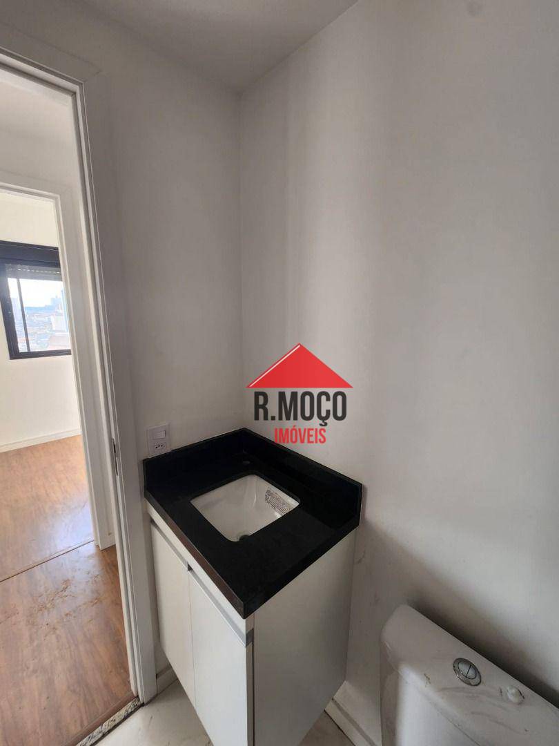 Apartamento para alugar com 2 quartos, 42m² - Foto 32