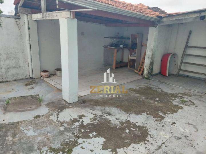 Casa à venda com 4 quartos, 194m² - Foto 1