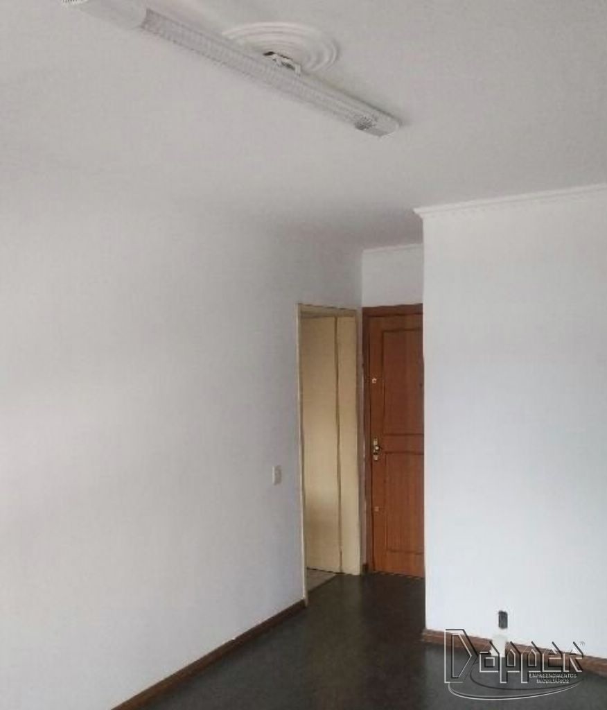 Apartamento à venda com 2 quartos, 69m² - Foto 2