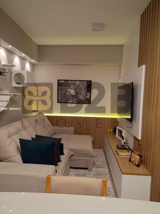 Apartamento à venda com 3 quartos, 84m² - Foto 1