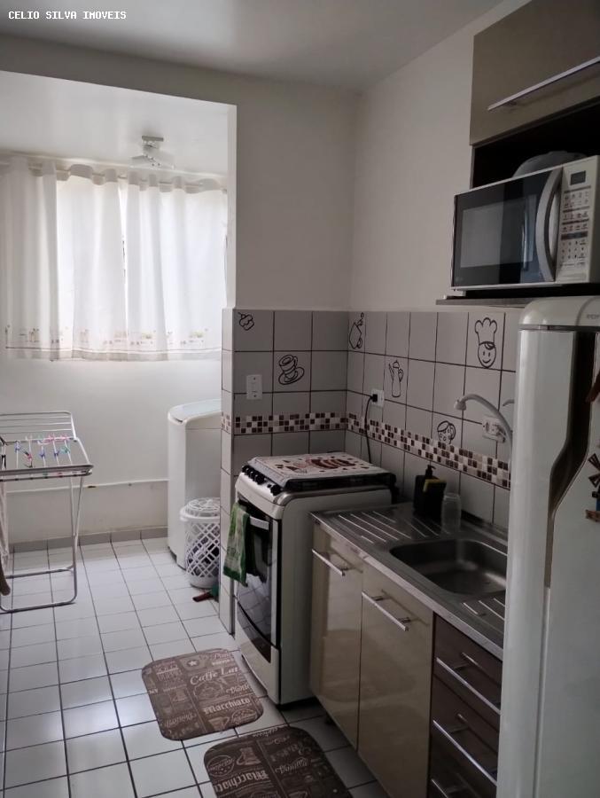 Apartamento à venda com 2 quartos, 65m² - Foto 3