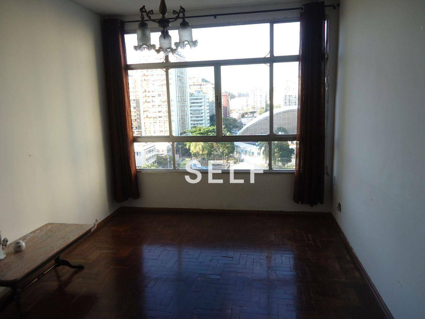 Apartamento à venda com 3 quartos, 148m² - Foto 1