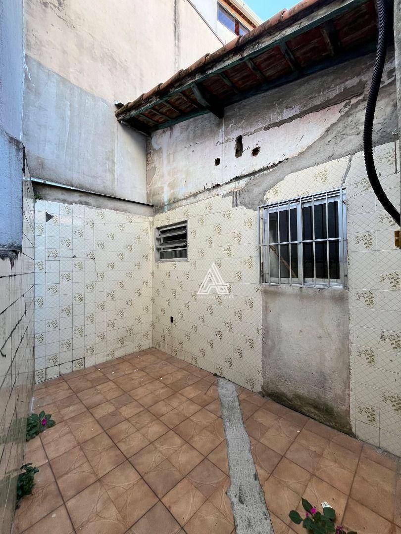 Casa de Condomínio à venda e aluguel com 3 quartos, 250M2 - Foto 29