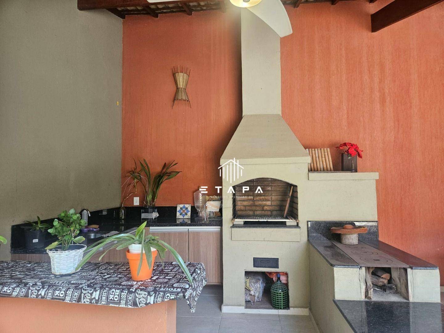 Casa à venda com 4 quartos, 330m² - Foto 15