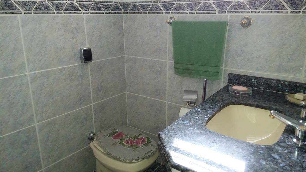 Sobrado à venda com 4 quartos, 250m² - Foto 14