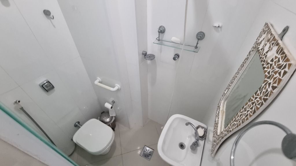 Apartamento à venda com 4 quartos, 180m² - Foto 32