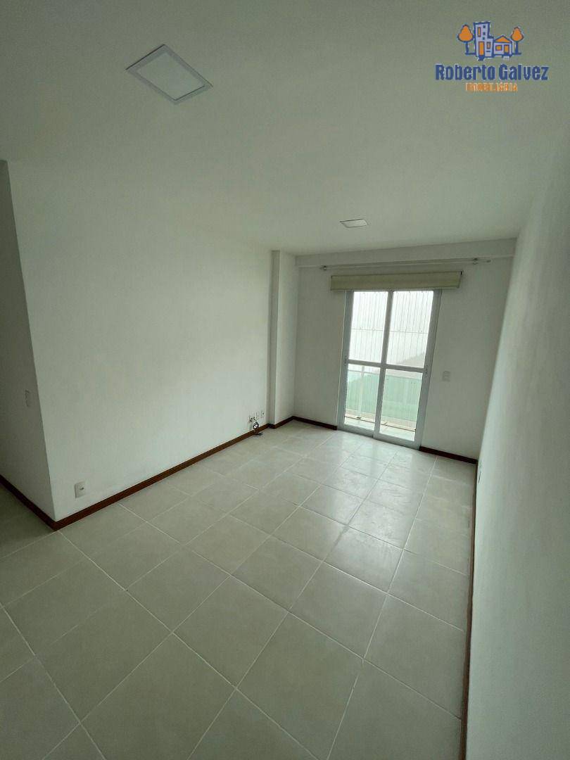 Apartamento à venda com 2 quartos, 60m² - Foto 5