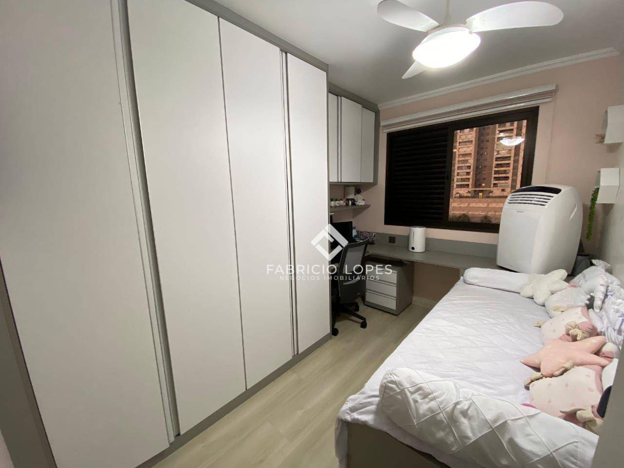 Apartamento à venda com 2 quartos, 70m² - Foto 12