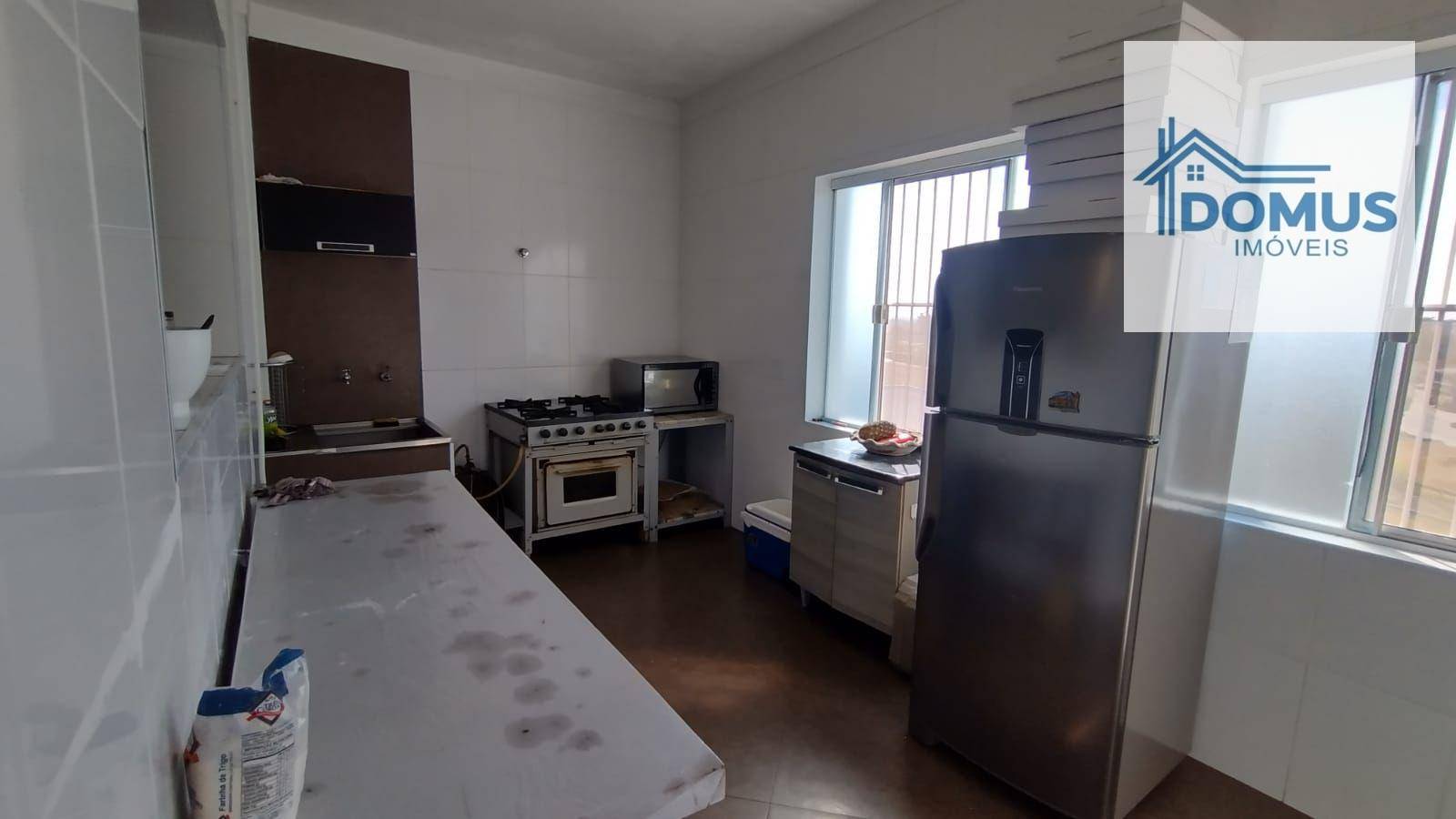 Casa à venda com 3 quartos, 309m² - Foto 15