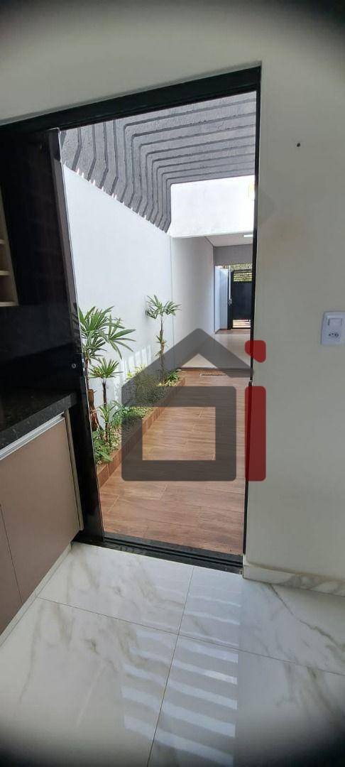 Casa à venda com 3 quartos, 130m² - Foto 13