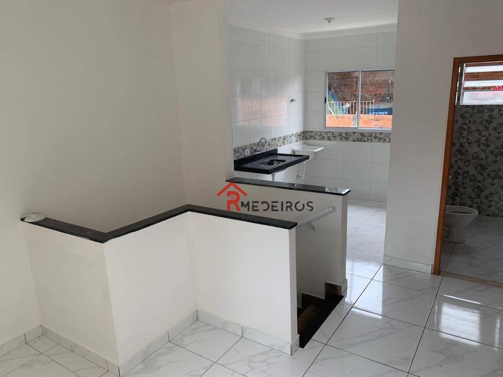 Casa à venda com 2 quartos, 51m² - Foto 3