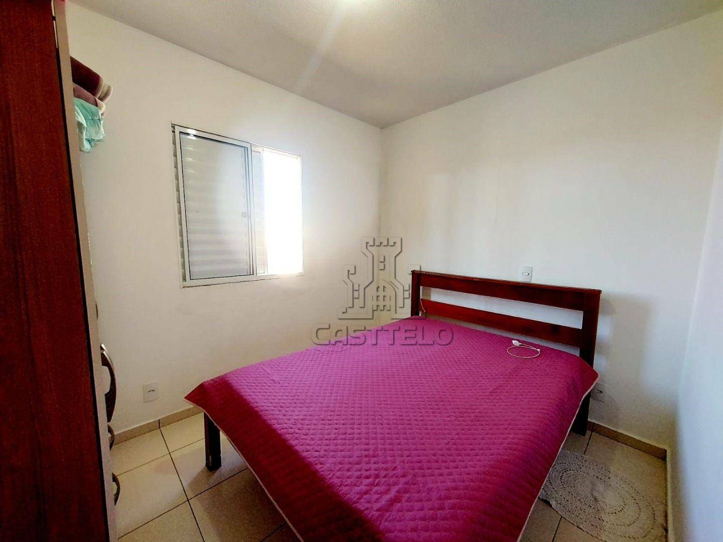 Casa à venda com 2 quartos, 54m² - Foto 8