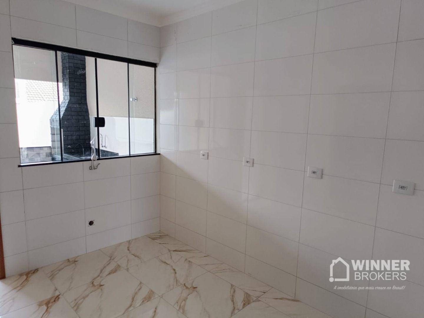 Casa à venda com 3 quartos, 69m² - Foto 4