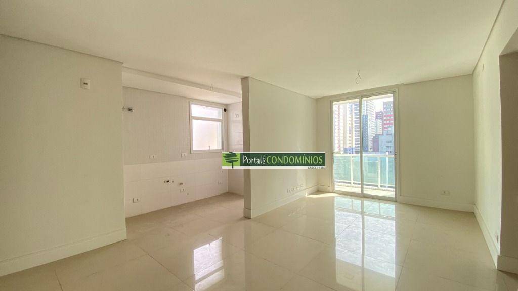 Apartamento à venda com 3 quartos, 95m² - Foto 26