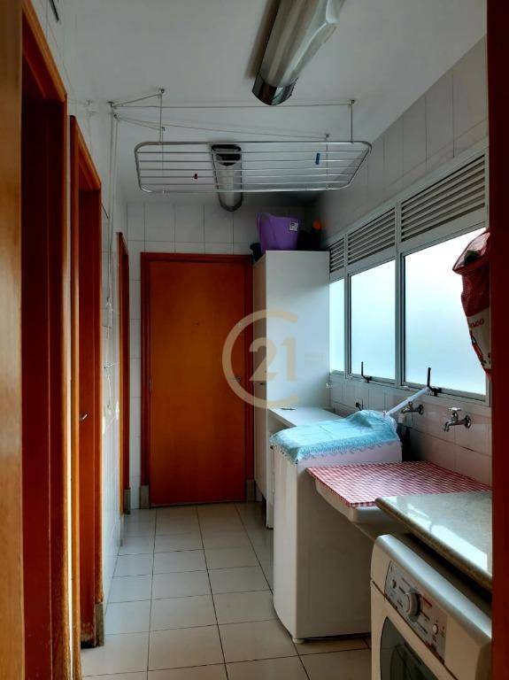 Apartamento à venda com 4 quartos, 189m² - Foto 10