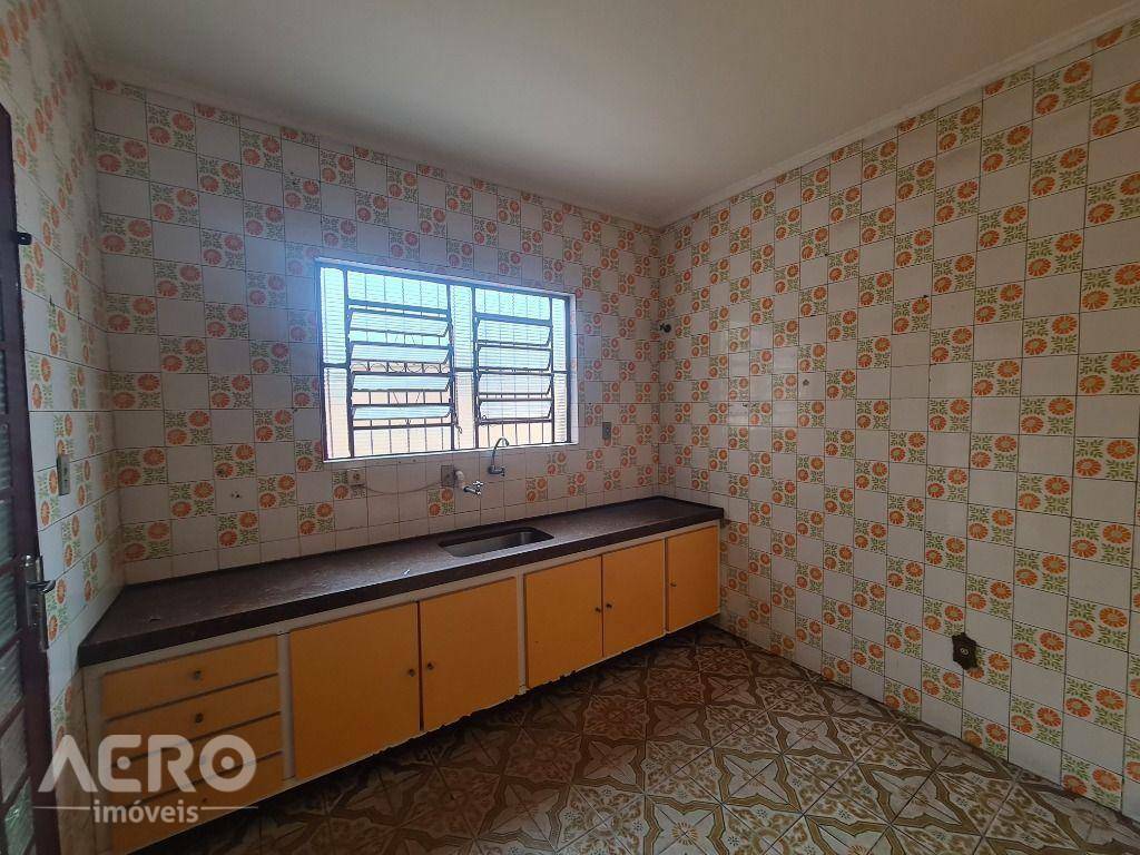 Depósito-Galpão-Armazém à venda, 282m² - Foto 3