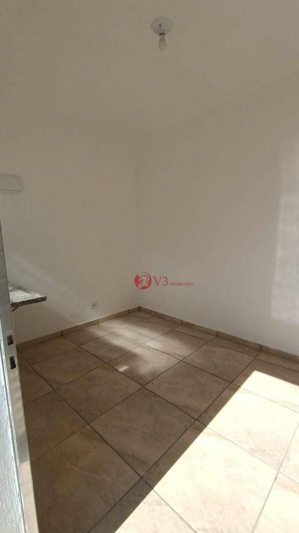 Casa à venda com 2 quartos, 65m² - Foto 11