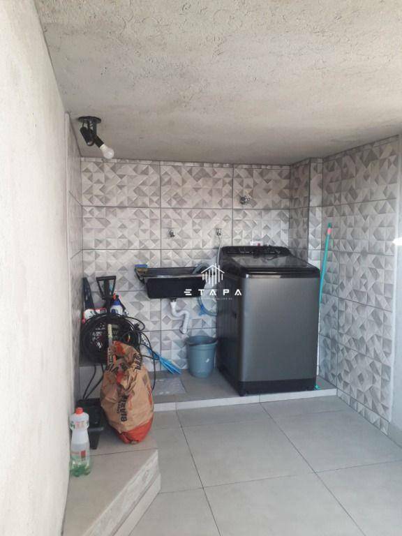Apartamento à venda com 2 quartos, 64m² - Foto 11