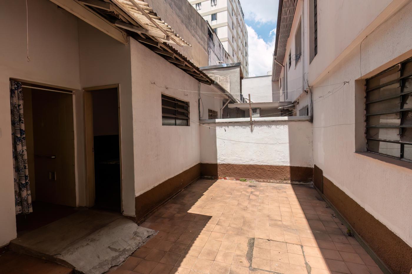 Sobrado para alugar com 4 quartos, 120m² - Foto 13