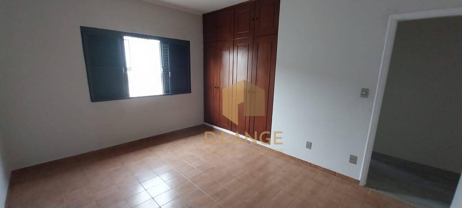 Casa para alugar com 3 quartos, 250m² - Foto 6