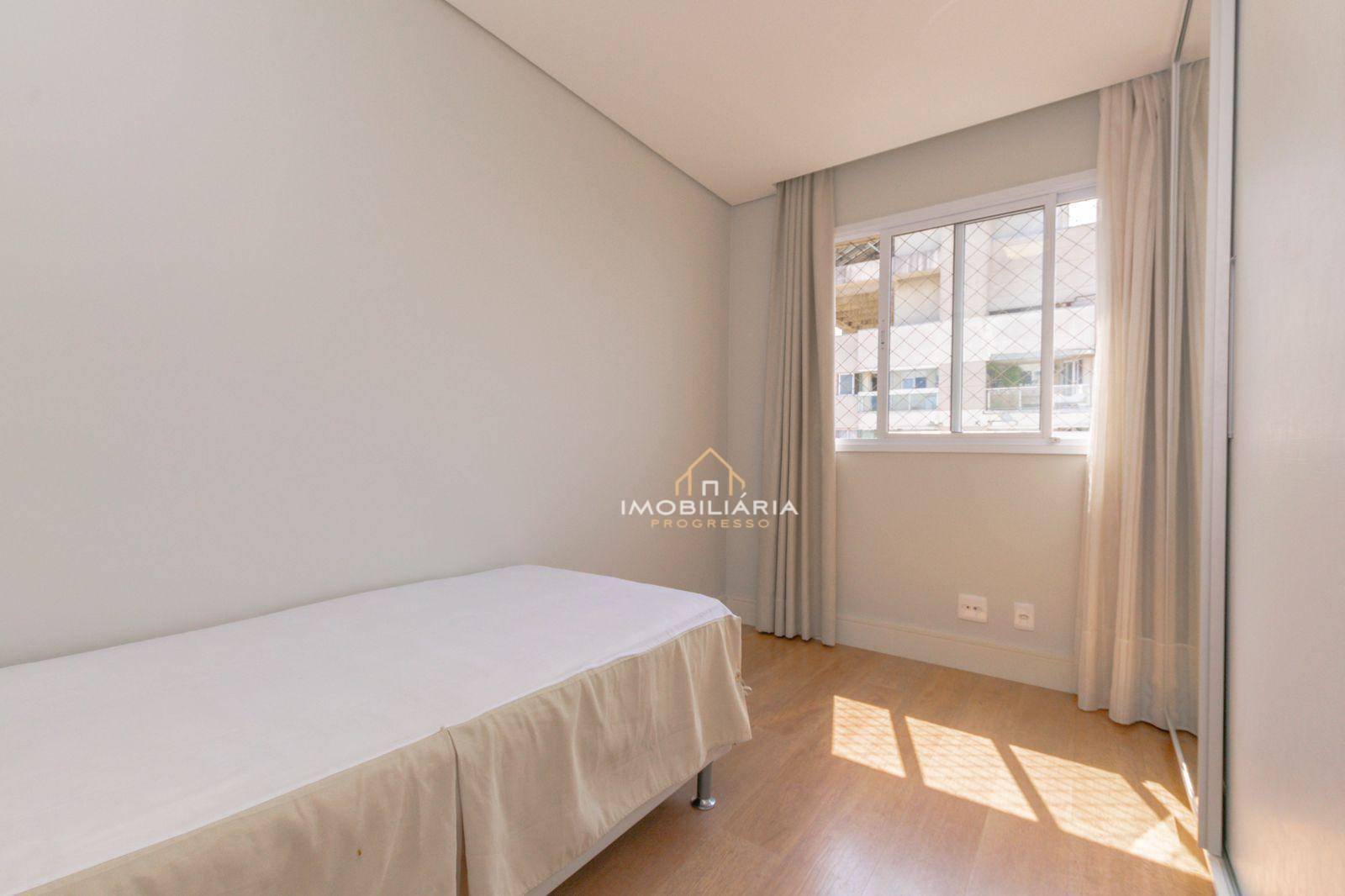 Apartamento para alugar com 3 quartos, 77m² - Foto 18