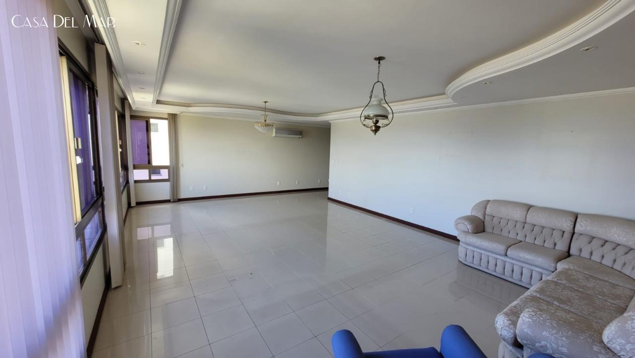 Apartamento à venda com 4 quartos, 224m² - Foto 5