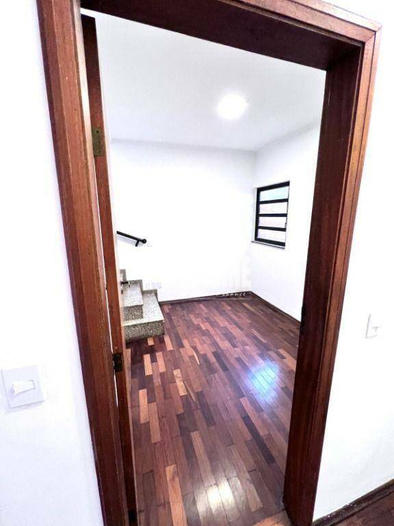 Sobrado à venda com 3 quartos, 140m² - Foto 9