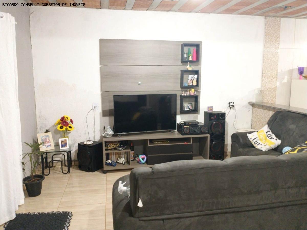 Fazenda à venda com 3 quartos, 280m² - Foto 2