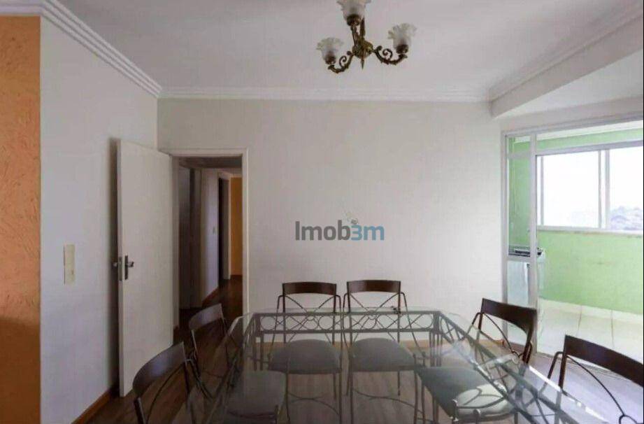 Apartamento à venda com 3 quartos, 111m² - Foto 8