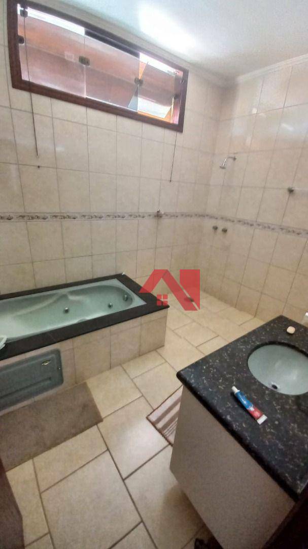 Sobrado à venda com 3 quartos, 240m² - Foto 11