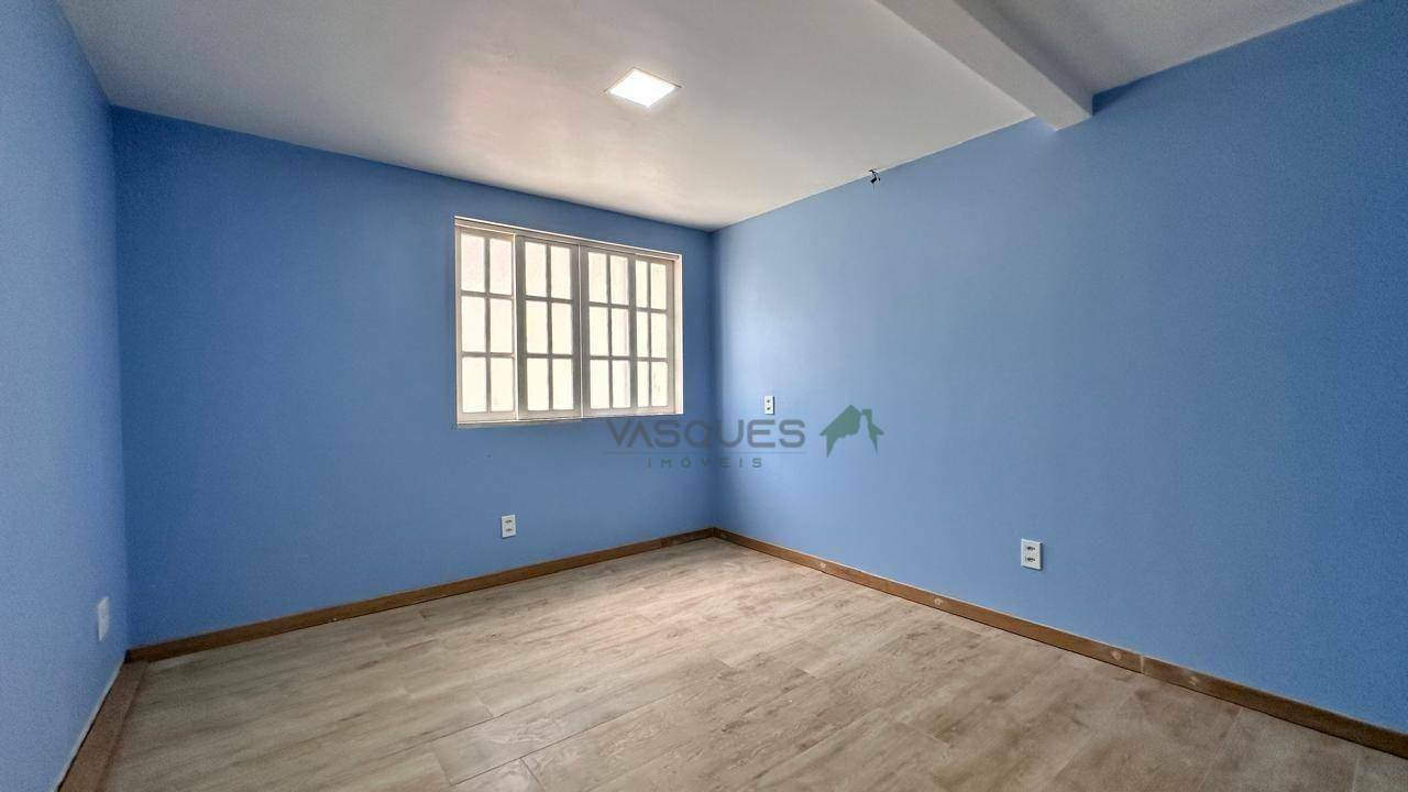 Casa à venda com 4 quartos, 371m² - Foto 32