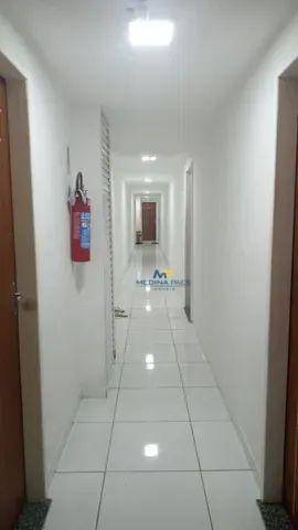 Apartamento à venda com 2 quartos, 42m² - Foto 2