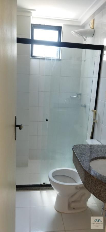 Apartamento à venda com 2 quartos, 70m² - Foto 13