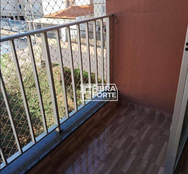 Apartamento à venda com 3 quartos, 75m² - Foto 3