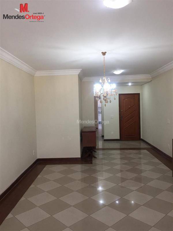 Apartamento à venda com 3 quartos, 160m² - Foto 2