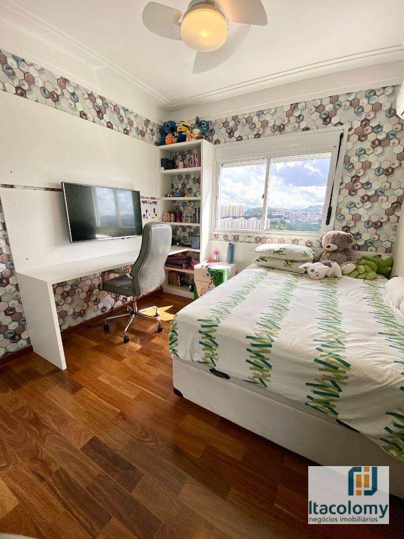 Apartamento à venda com 4 quartos, 258m² - Foto 35