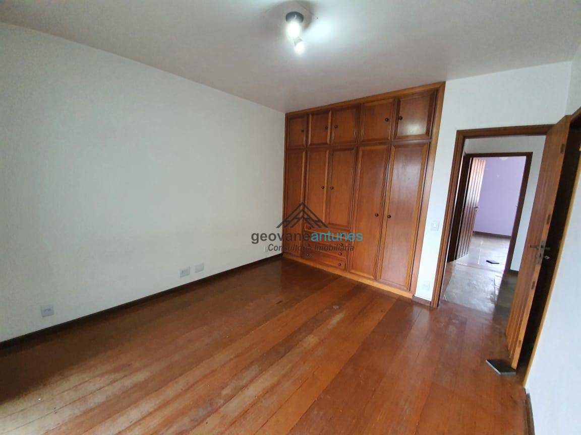 Sobrado à venda com 4 quartos, 681m² - Foto 49