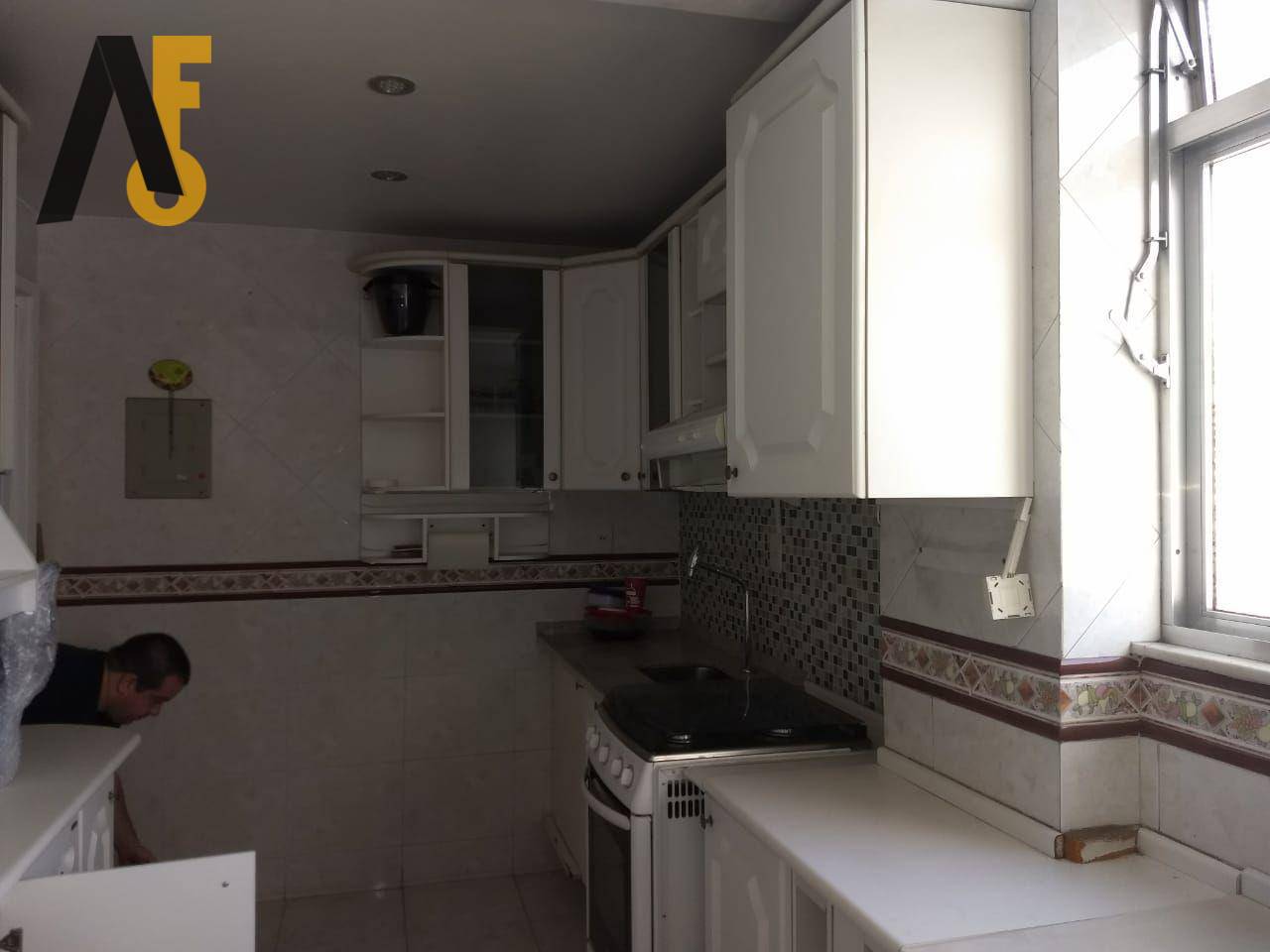 Apartamento à venda com 2 quartos, 70m² - Foto 34