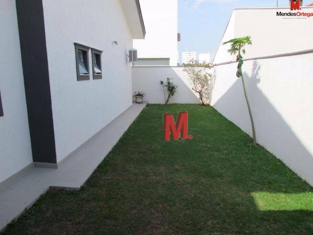 Casa de Condomínio à venda com 3 quartos, 212m² - Foto 33