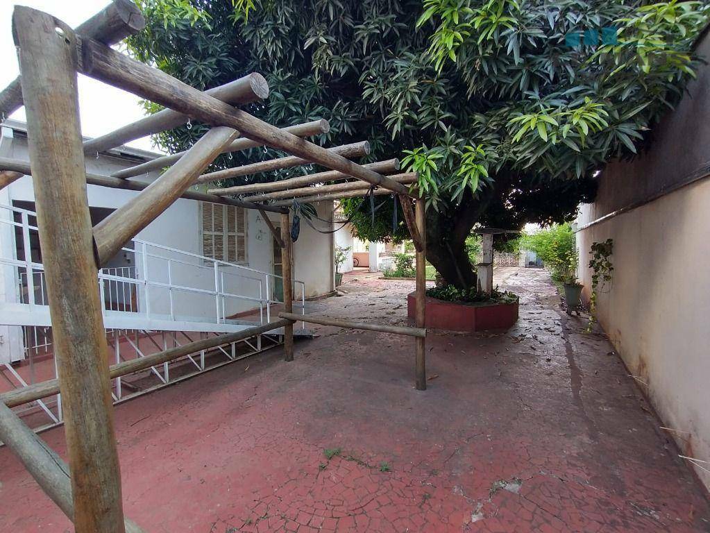 Casa à venda com 4 quartos, 232m² - Foto 13