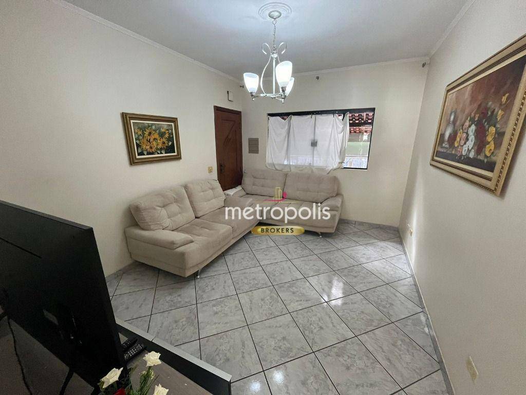 Casa à venda com 5 quartos, 220m² - Foto 2