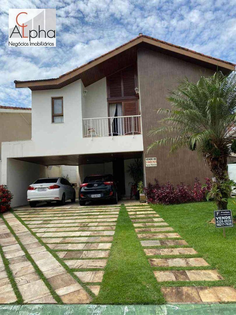 Sobrado à venda com 4 quartos, 306m² - Foto 1