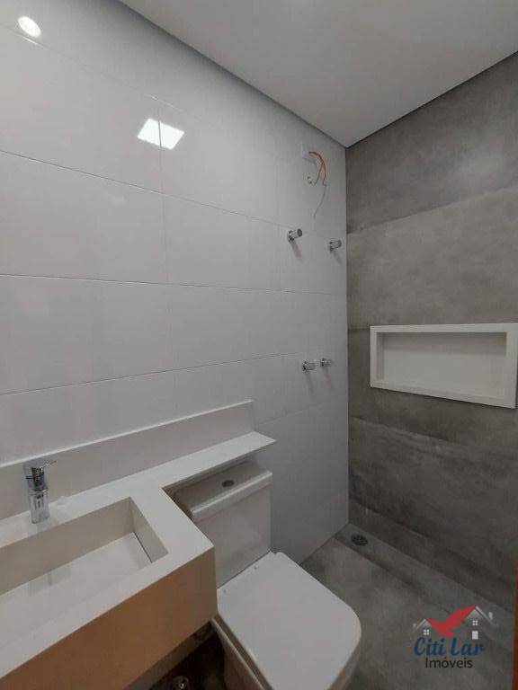 Sobrado à venda e aluguel com 3 quartos, 207m² - Foto 37